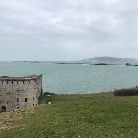 A Stones Throw To The Beach :-) Weymouth Exterior photo