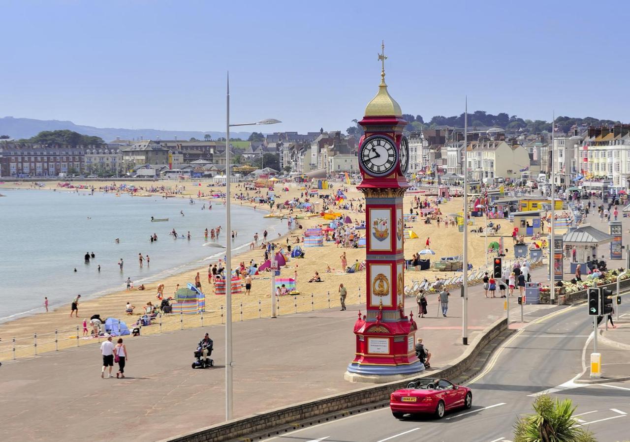 A Stones Throw To The Beach :-) Weymouth Exterior photo